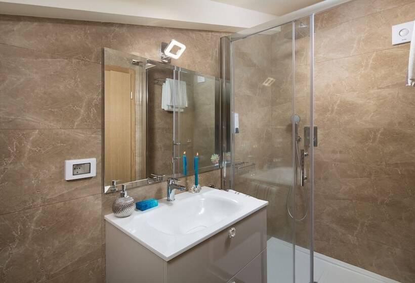 Valdibora Sea View Residence