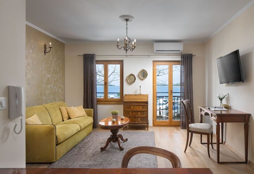 Valdibora Sea View Residence