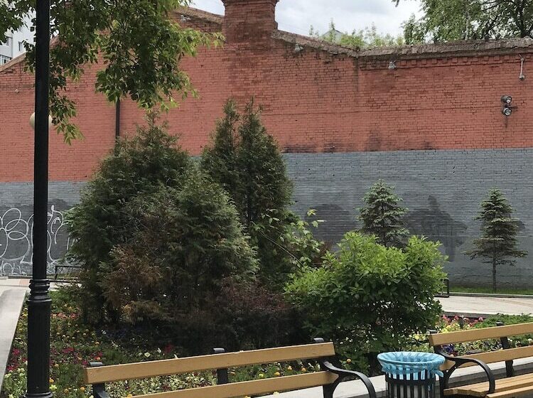 فندق صغير Capsule Hotel Aloha