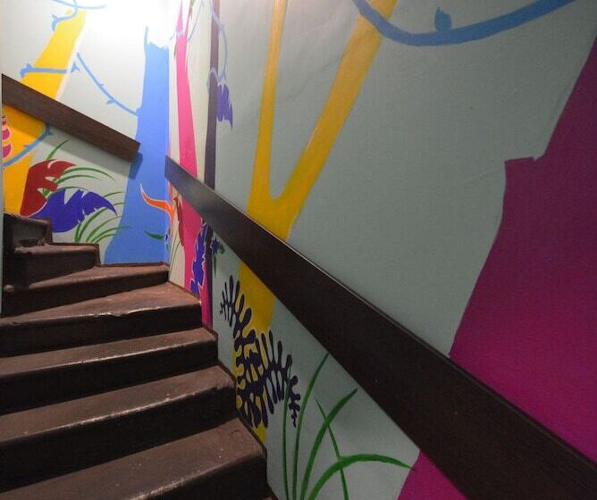 فندق صغير Capsule Hotel Aloha