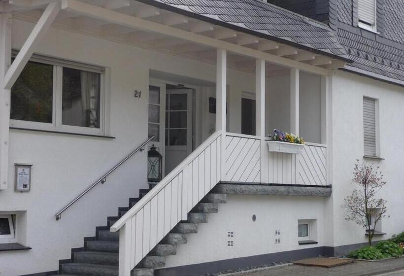 Отель Gasthof Pension Hunaustuben