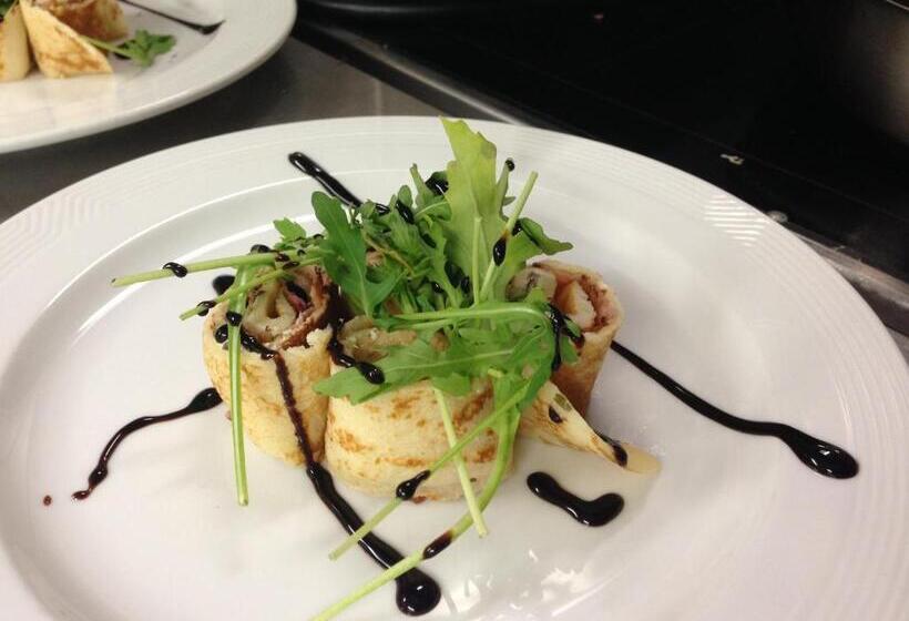 Отель Gasthof Pension Hunaustuben