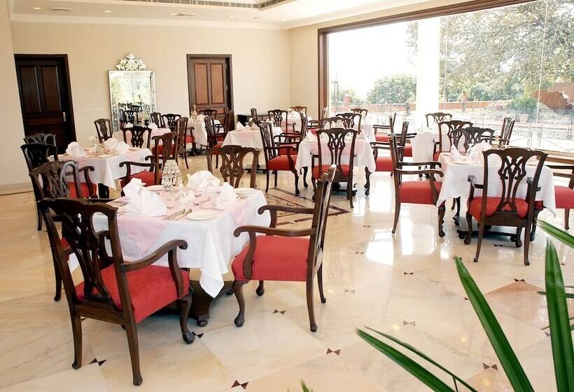 هتل Hari Niwas Palace