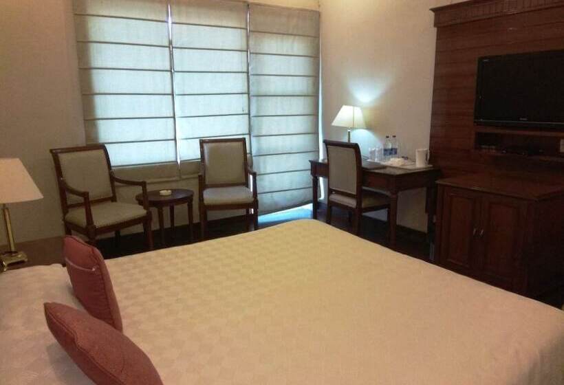 هتل Hari Niwas Palace