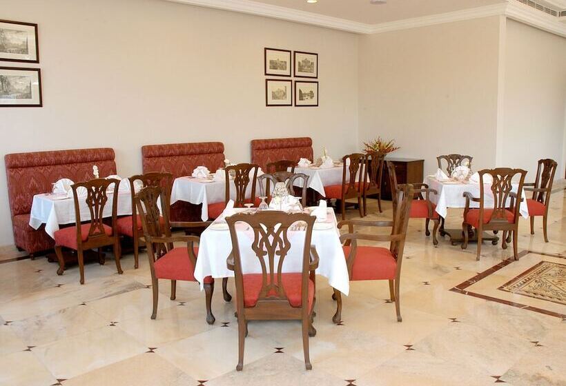 هتل Hari Niwas Palace