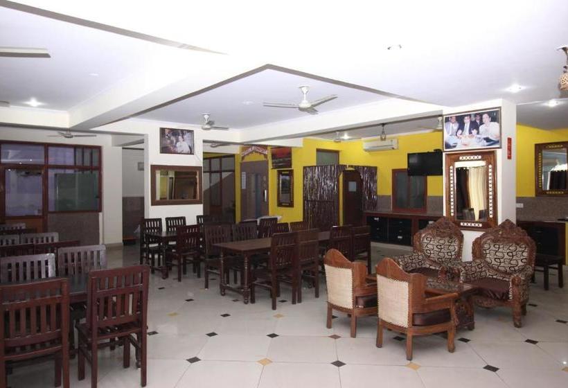 酒店 K Comfort By Oyo Rooms