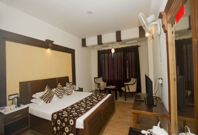 Hotell Kalinga Grand By Oyo Rooms