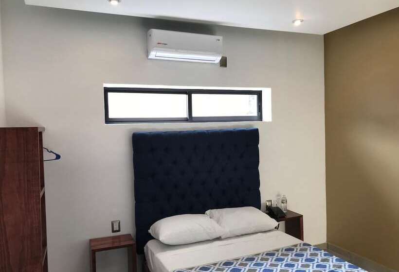 فندق Plaza Amalia