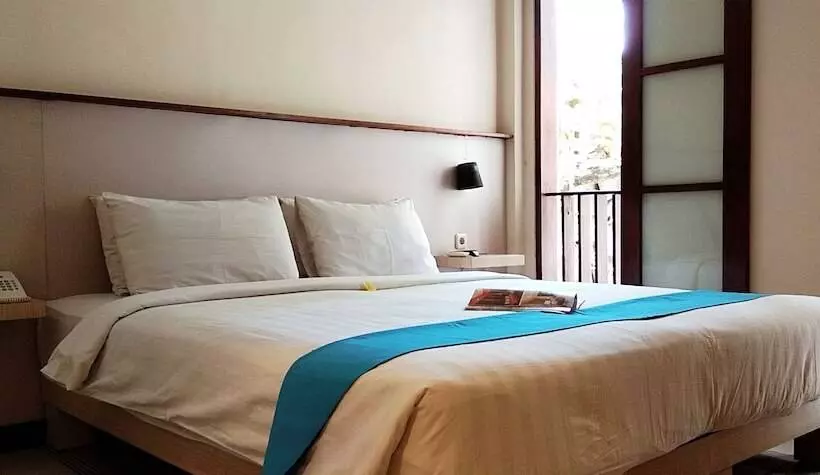 Hotelli Reddoorz Near Legian Street