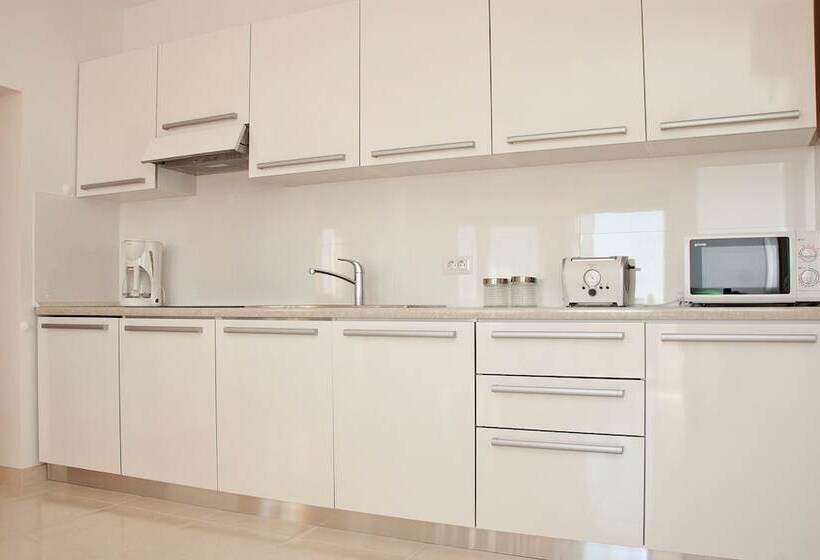 Apartments And Rooms Camaiore