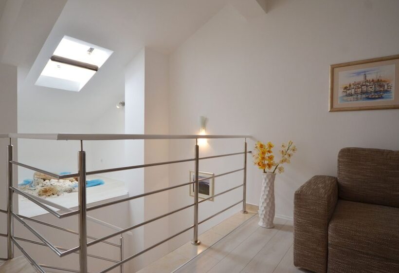 Apartments And Rooms Camaiore