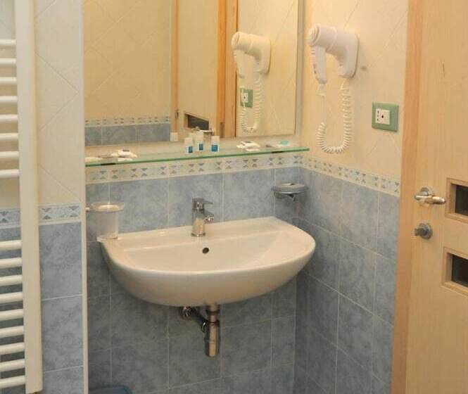 تختخواب و صبحانه Cala Dei Normanni Camere Sulle Mura