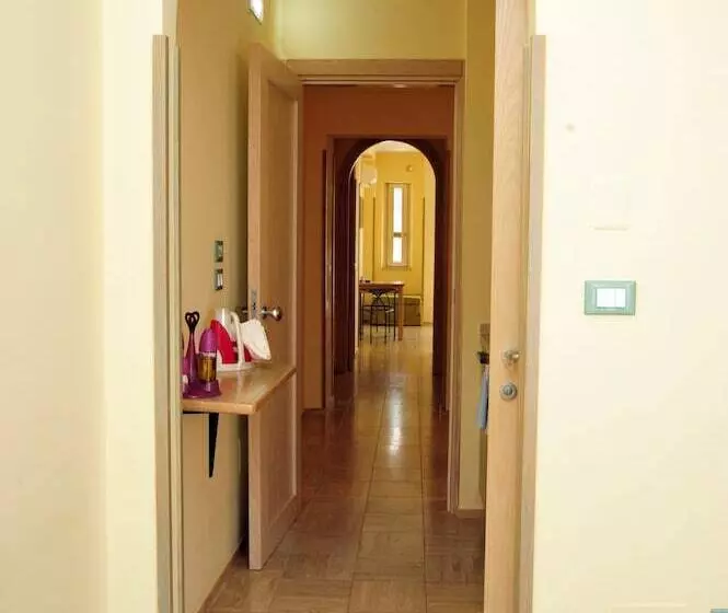 تختخواب و صبحانه Cala Dei Normanni  Camere Sulle Mura