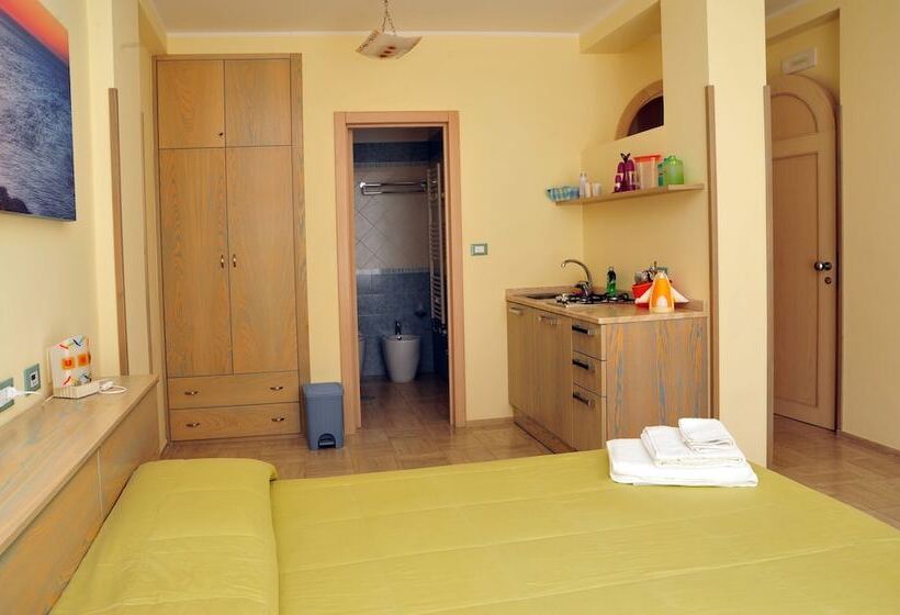 تختخواب و صبحانه Cala Dei Normanni Camere Sulle Mura