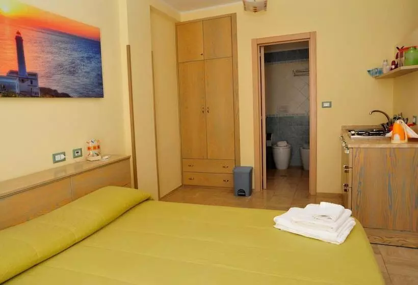 تختخواب و صبحانه Cala Dei Normanni  Camere Sulle Mura