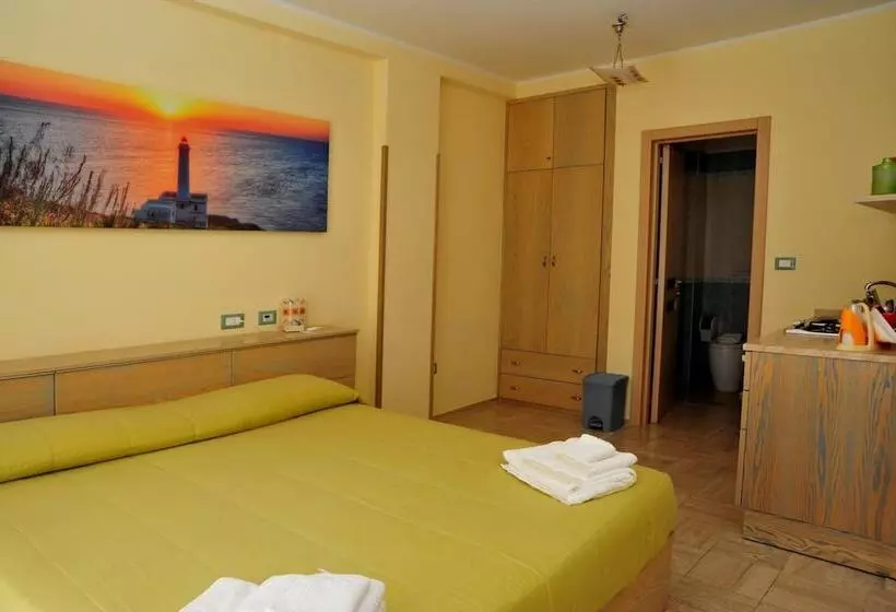 تختخواب و صبحانه Cala Dei Normanni  Camere Sulle Mura