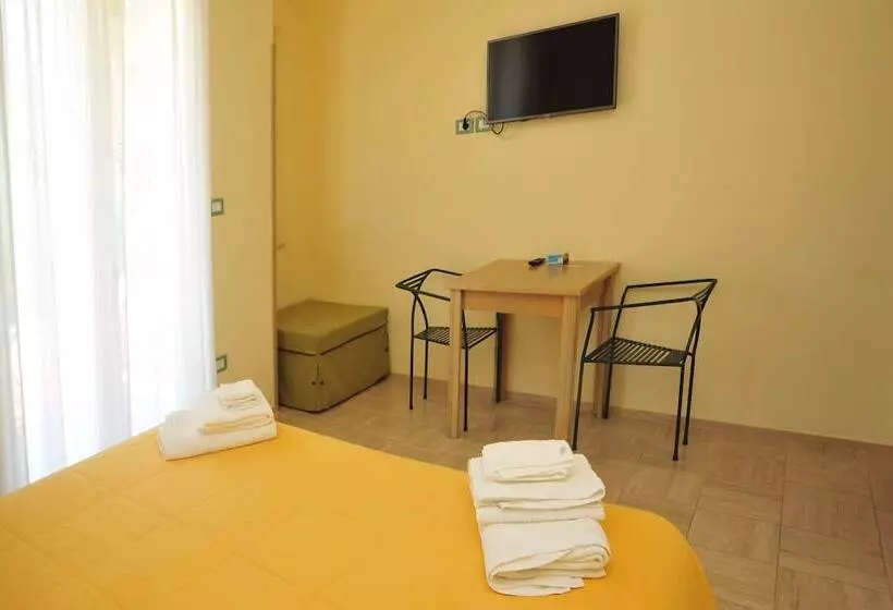 تختخواب و صبحانه Cala Dei Normanni  Camere Sulle Mura