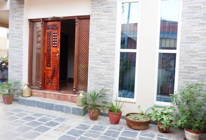 مبيت وإفطار Shine Nepal Homestay