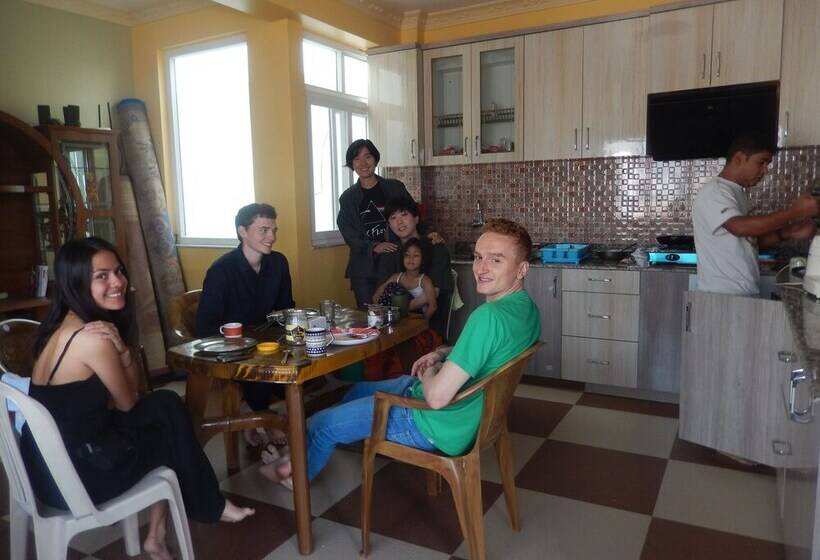 مبيت وإفطار Shine Nepal Homestay