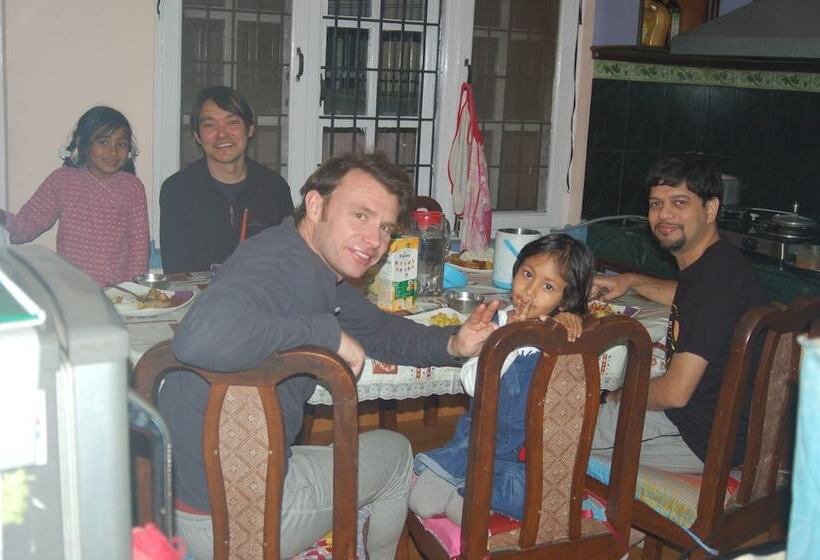 مبيت وإفطار Shine Nepal Homestay