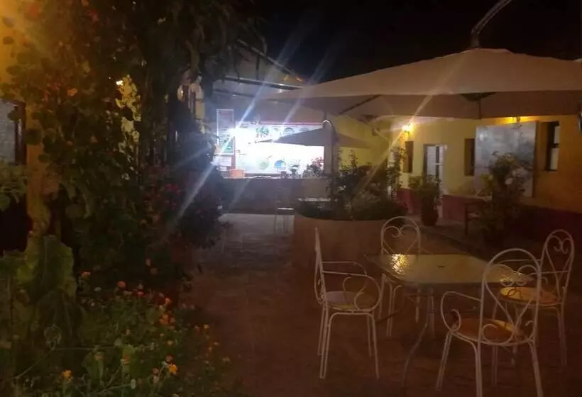 مسافرخانه El Mirador Del Inka Guest House