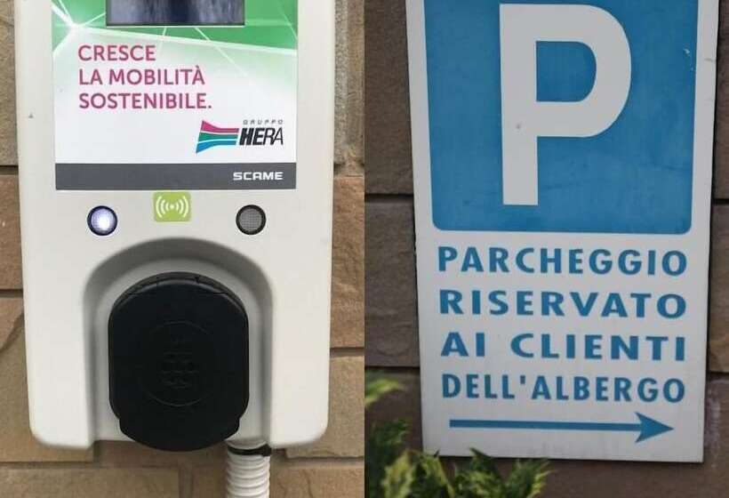 هتل Albergo Moderno