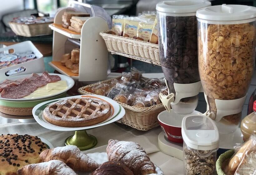 هتل Albergo Moderno