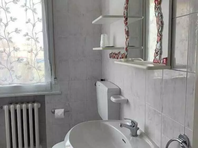 هتل Albergo Moderno