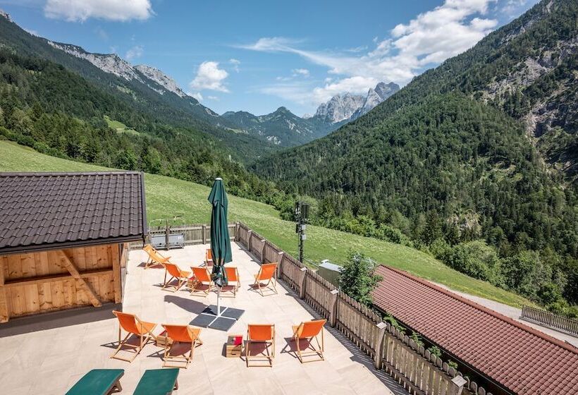 فندق Berg K Hof Kaisertal  Alpine Hideaway