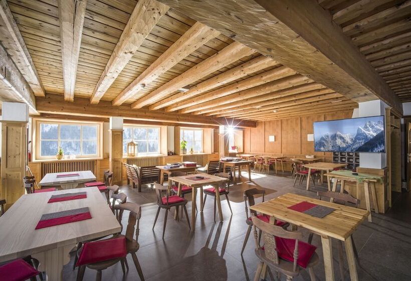 فندق Berg K Hof Kaisertal  Alpine Hideaway