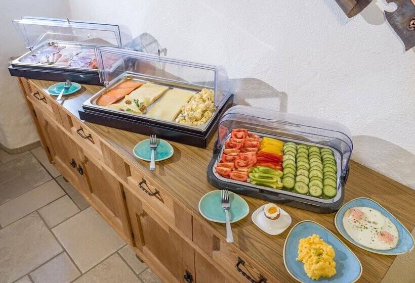 فندق Berg K Hof Kaisertal  Alpine Hideaway