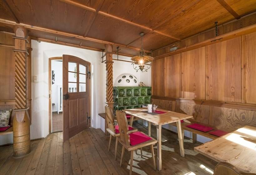 فندق Berg K Hof Kaisertal  Alpine Hideaway