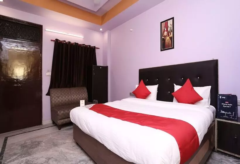 Collection O 12490 Hotel Paradise Plaza