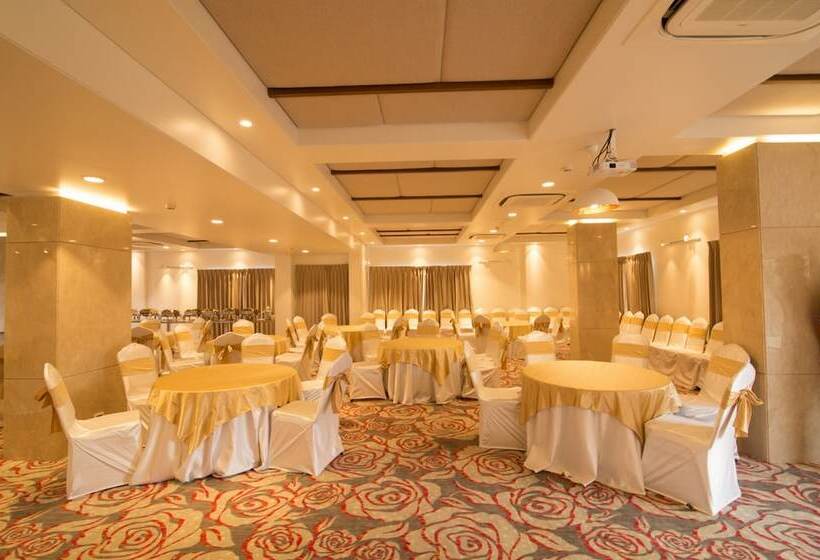 هتل De Nada A Luxury Stay