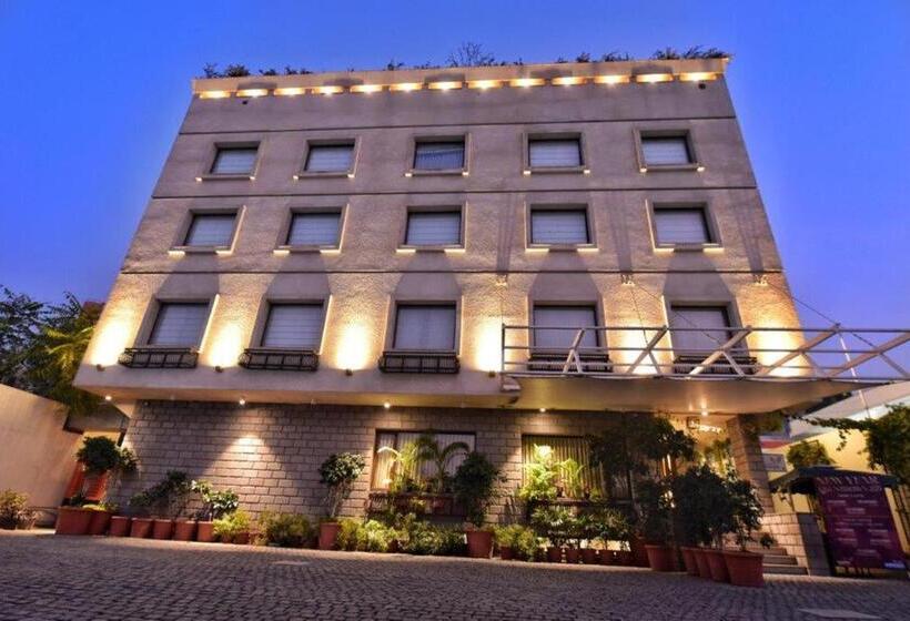 هتل De Nada A Luxury Stay