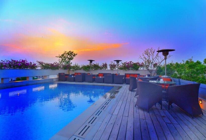 هتل De Nada A Luxury Stay