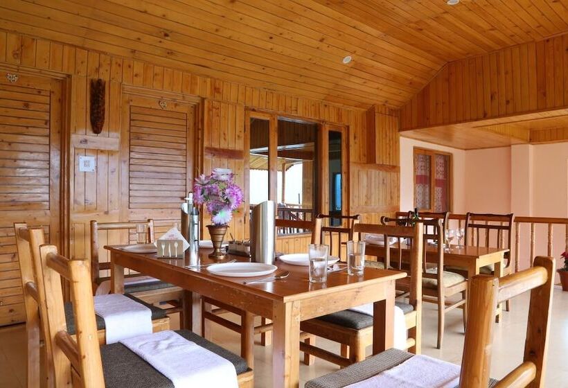 Отель Kanyal Height Cottages