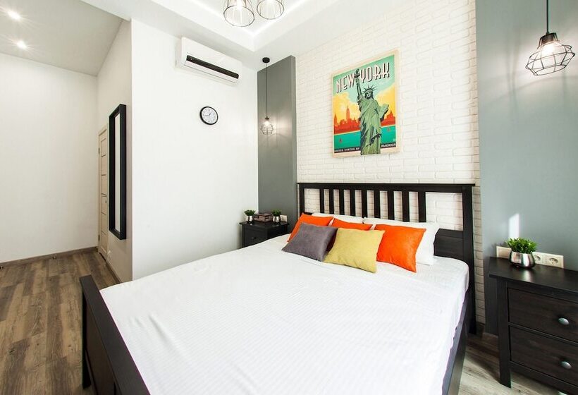 فندق Nice People