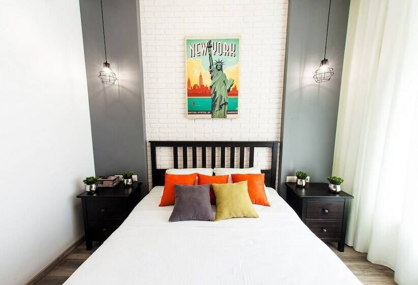 فندق Nice People