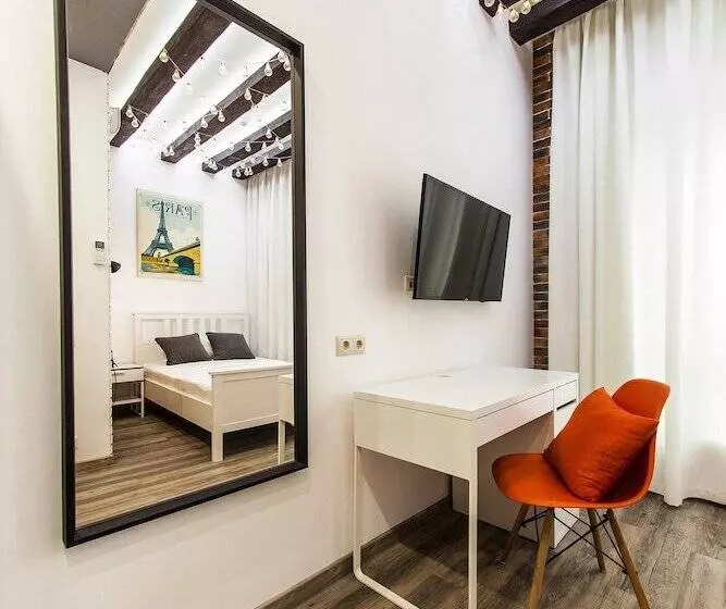 ホテル Nice People