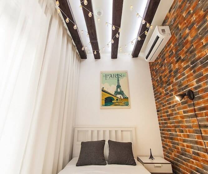 فندق Nice People