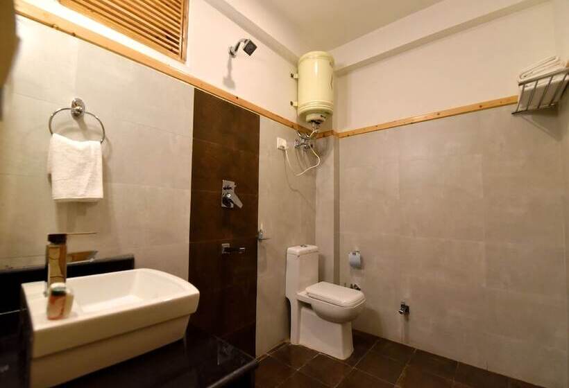 Hotell The Manali Lodge By Oyo Rooms