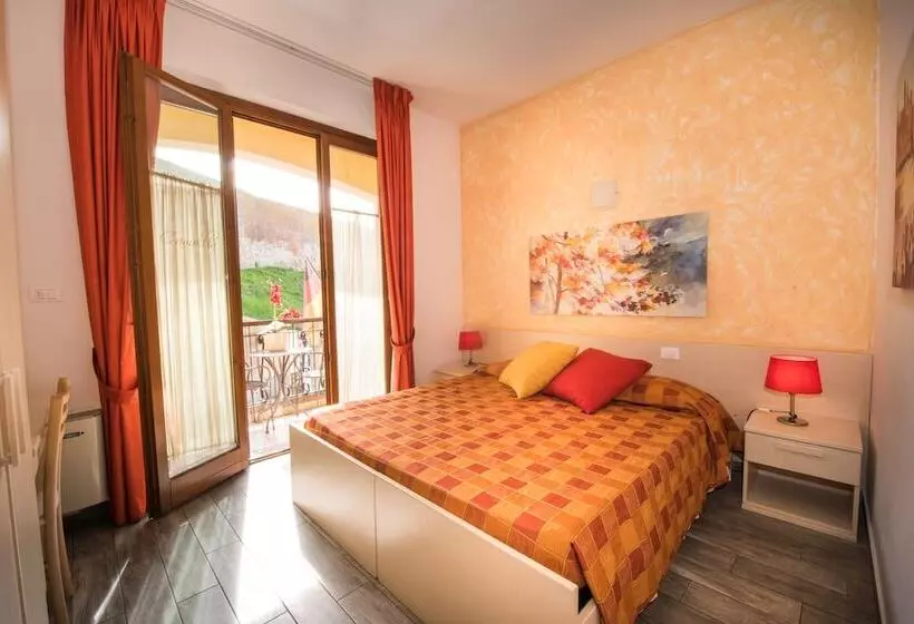 پانسیون Bed & Breakfast Camollia