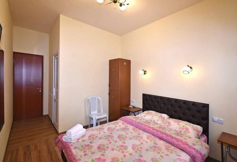 پانسیون Villa Rosa