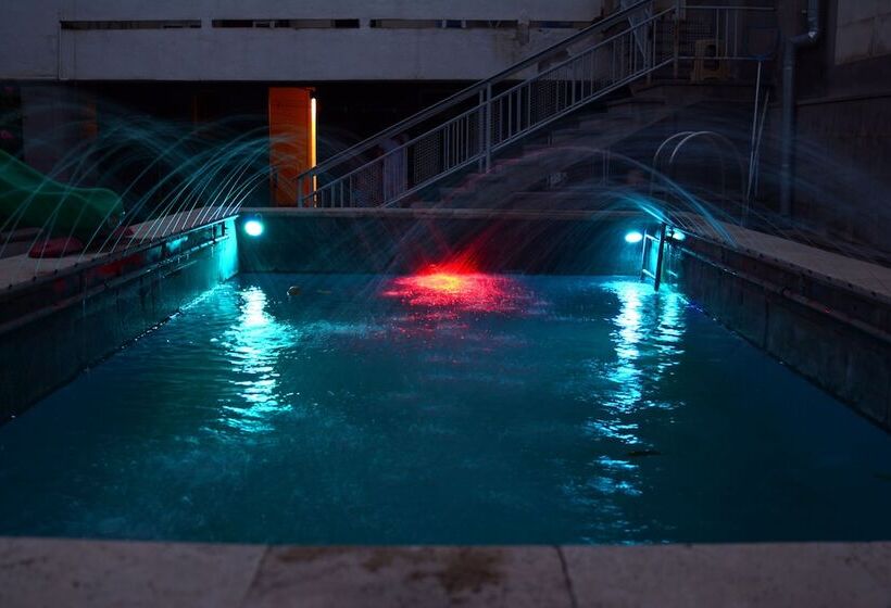 پانسیون Villa Rosa