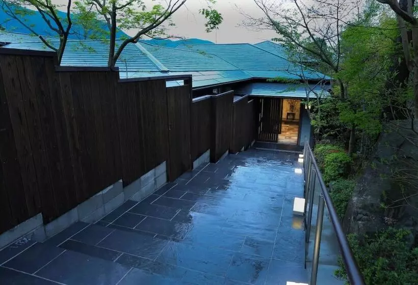 Ryokan Yufuin Dining Kitchen Zen