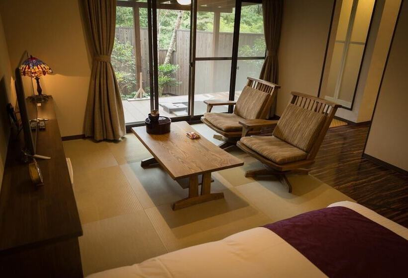 Ryokan Yufuin Dining Kitchen Zen