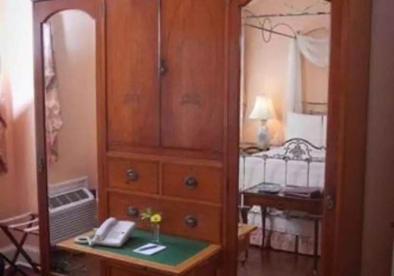 בית מלון כפרי 1842 Inn