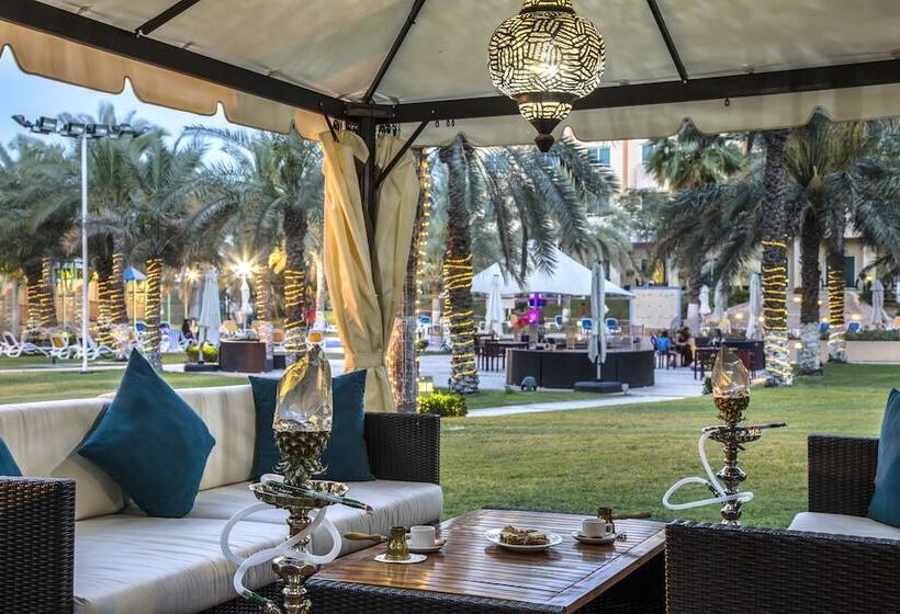 Metropolitan Al Mafraq Hotel