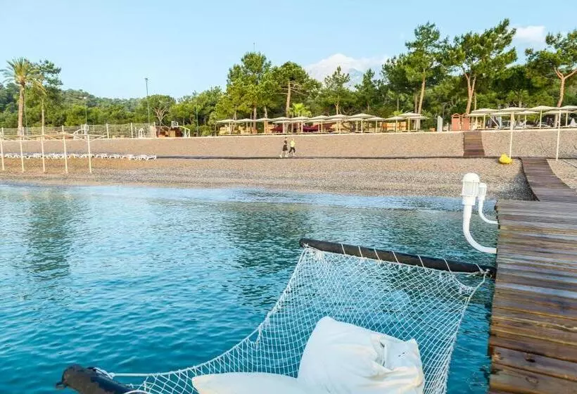 ホテル Robinson Camyuva   Adults Only